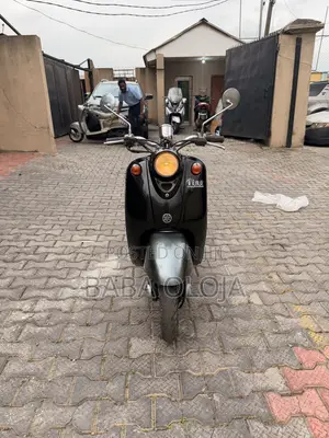 Yamaha 2011 Black