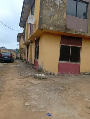 3bdrm Block of Flats in Unity Estate, Abaranje for sale