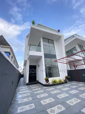 5bdrm Duplex in Sangotedo for sale