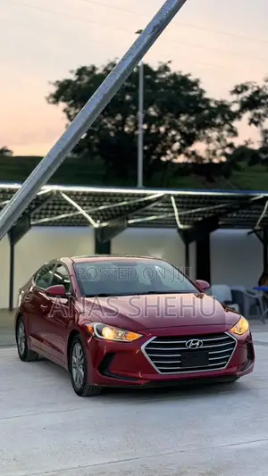 Hyundai Elantra 2017 Red