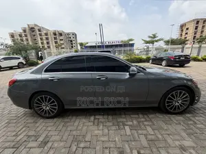 Mercedes-Benz C300 2020 Gray