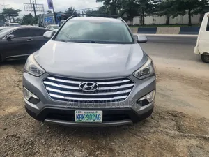 Hyundai Santa Fe 2015 Red