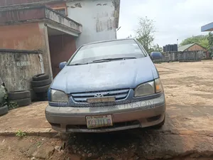 Toyota Sienna 2000 Blue