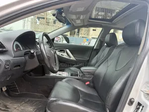 Toyota Camry 2010 Silver