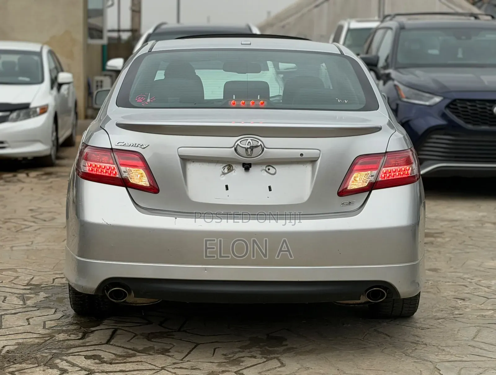 Toyota Camry 2010 Silver