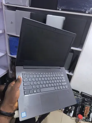 Laptop Lenovo V330 8GB Intel Core i5 SSD 256GB