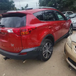 Toyota RAV4 2015 Maroon