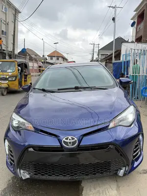 Toyota Corolla SE 4dr Sedan (1.8L 4cyl CVT) 2017 Blue