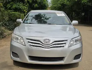 Toyota Camry 2011 Silver