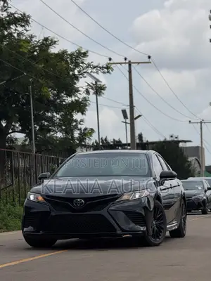 Toyota Camry SE FWD 2020 Black