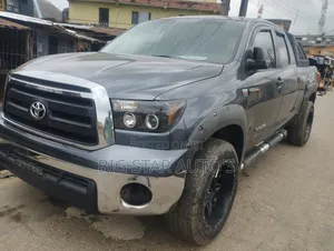 Toyota Tundra 2010 Matt Black