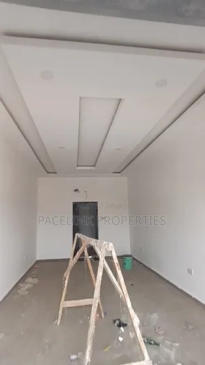 Newly Built Spacious Shop Pop Ceiling 2 Toilet Good for All Business