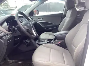 Hyundai Santa Fe Limited 4dr SUV (3.3L 6cyl 6A) 2015 White