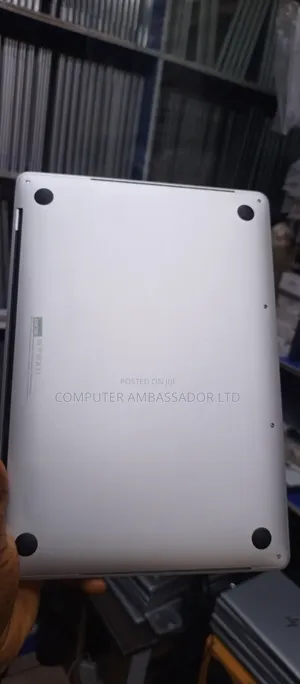 Laptop Apple MacBook Pro 2019 8GB Intel Core i5 SSD 256GB