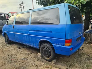 Volkswagen Transporter 2003 Blue
