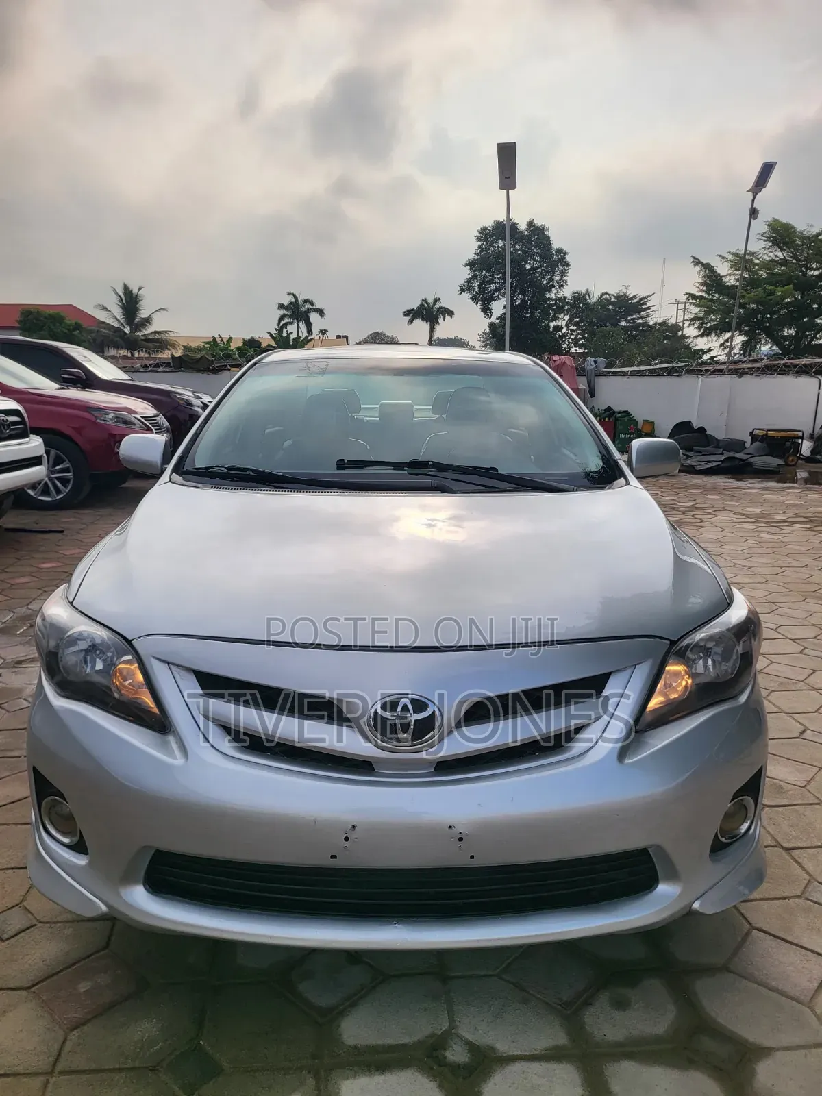 Toyota Corolla 2012 Silver