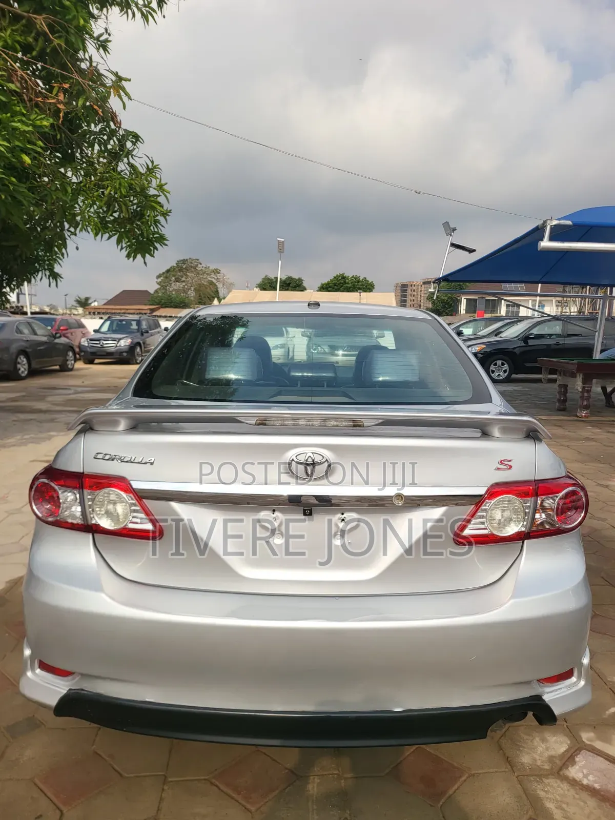 Toyota Corolla 2012 Silver