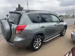 Toyota RAV4 2.0 4x4 2007 Green