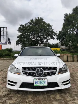 Mercedes-Benz C300 2013 Black