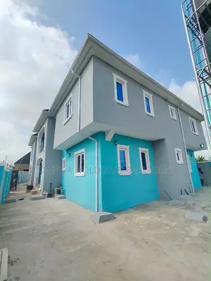 2bdrm Apartment in Vulcanizer Bus-Stop, Akobo for rent