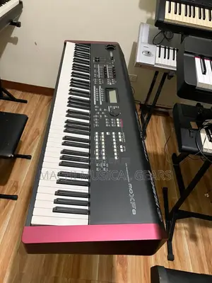 Yamaha Moxf8