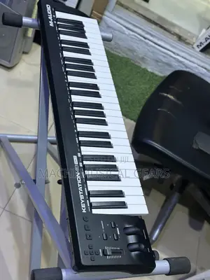 Alesis Q49 Midi Controller