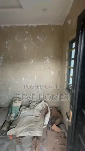 Studio Apartment in Soluyi for rent