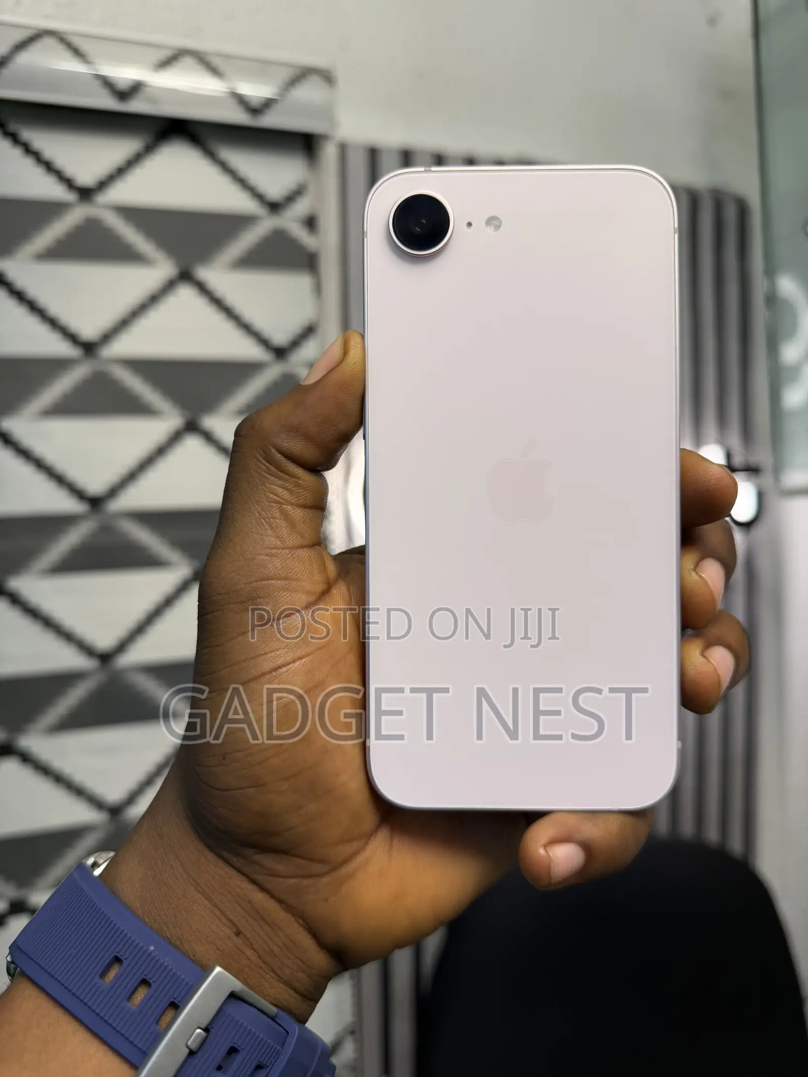 New Apple iPhone 17e 256 GB Pink