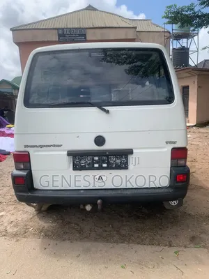 Volkswagen Transporter 2000 White