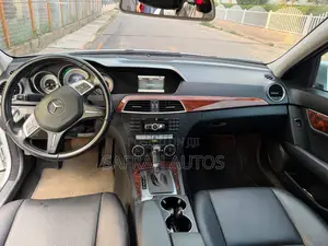Mercedes-Benz C300 2013 Silver