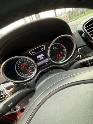 Mercedes-Benz GLE-Class 2018 Red
