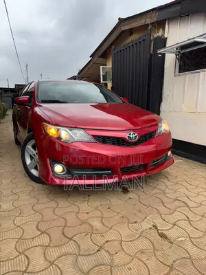 Toyota Camry SE 4dr Sedan (2.5L 4cyl 6A) 2014 Red