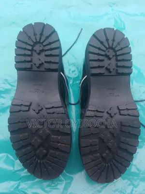 Black Leather Givenchy Paris Shoe