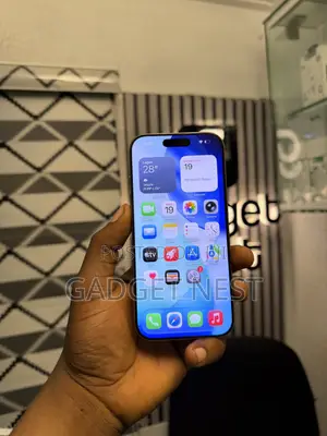 Apple iPhone 16 Pro 128 GB Gold