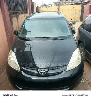 Toyota Sienna 2008 Black