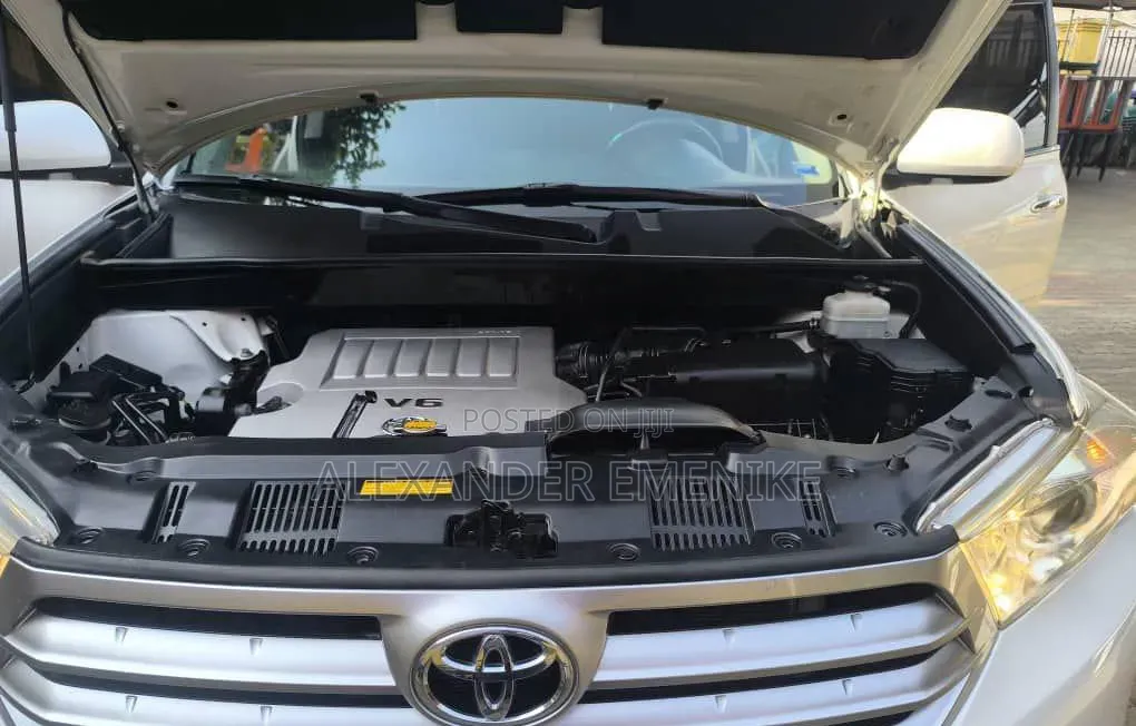 Toyota Highlander 2012 White