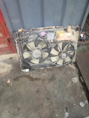 Lexus Rs30 Radiator and Fan With Condenser