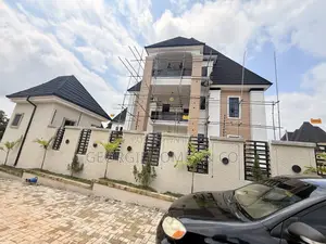 5bdrm Duplex in Dakwo District for sale