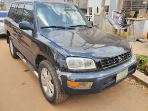 Toyota RAV4 1999 Black