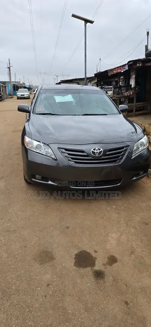 Toyota Camry XLE V6 4dr Sedan (3.5L 6cyl 6AM) 2007 Gray