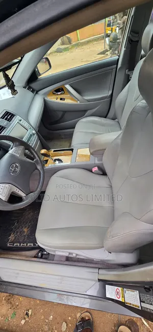 Toyota Camry XLE V6 4dr Sedan (3.5L 6cyl 6AM) 2007 Gray