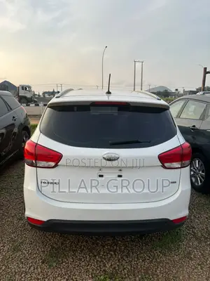 Kia Rondo 2016 White