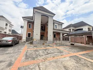 4bdrm Duplex in Dakwo District for sale