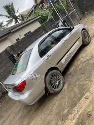 Toyota Corolla 2004 Silver