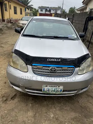 Toyota Corolla 2004 Silver