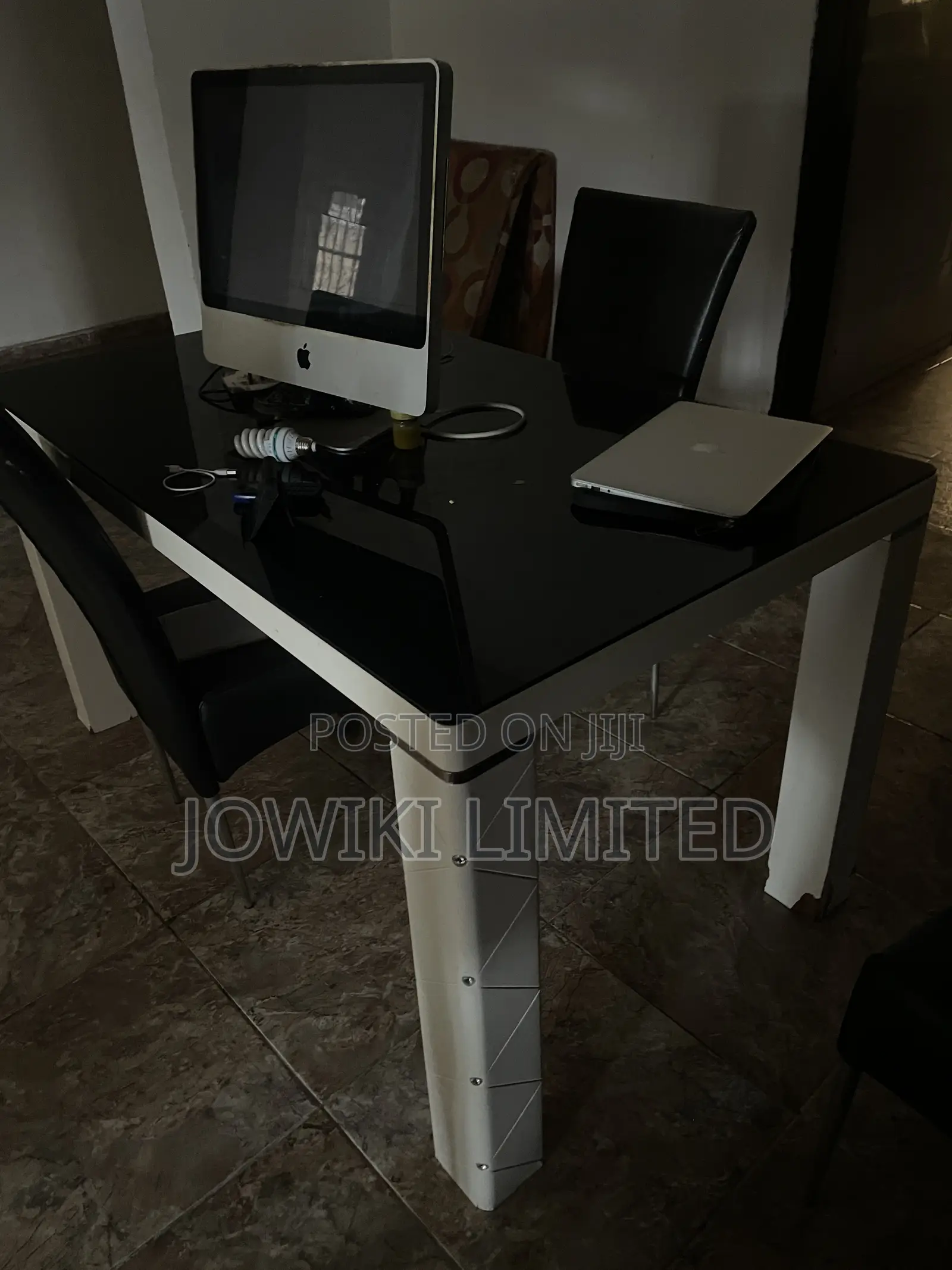 Dinning Table