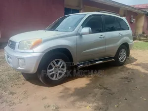Toyota RAV4 2.0 4x4 2004 Gray