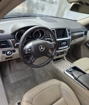 Mercedes-Benz M Class 2012 Blue