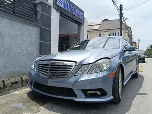 Mercedes-Benz E350 2011 Blue