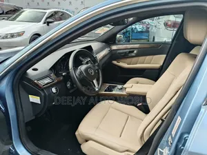 Mercedes-Benz E350 2011 Blue